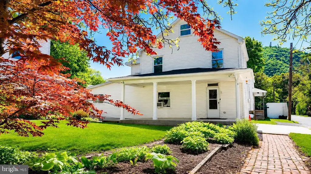 301 Swatara St, Dauphin, PA 17018 - #1