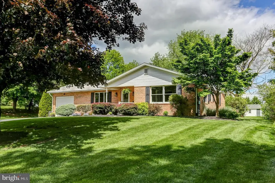 1082 Trail Rd, Hummelstown, PA 17036 - #2