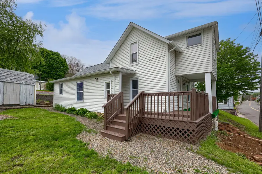 534 Pottsville St, Wiconisco, PA 17097 - #2