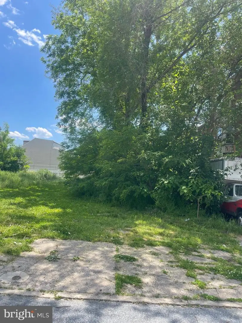 333 Peffer St, Harrisburg, PA 17102 - #1
