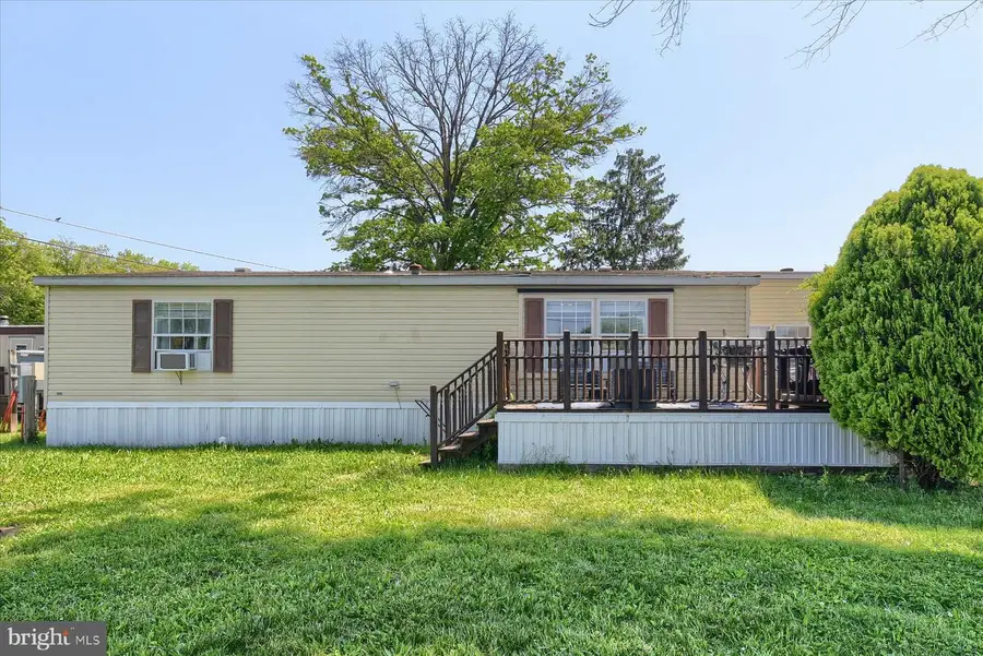 320 Caravan Ct, Middletown, PA 17057 - #2