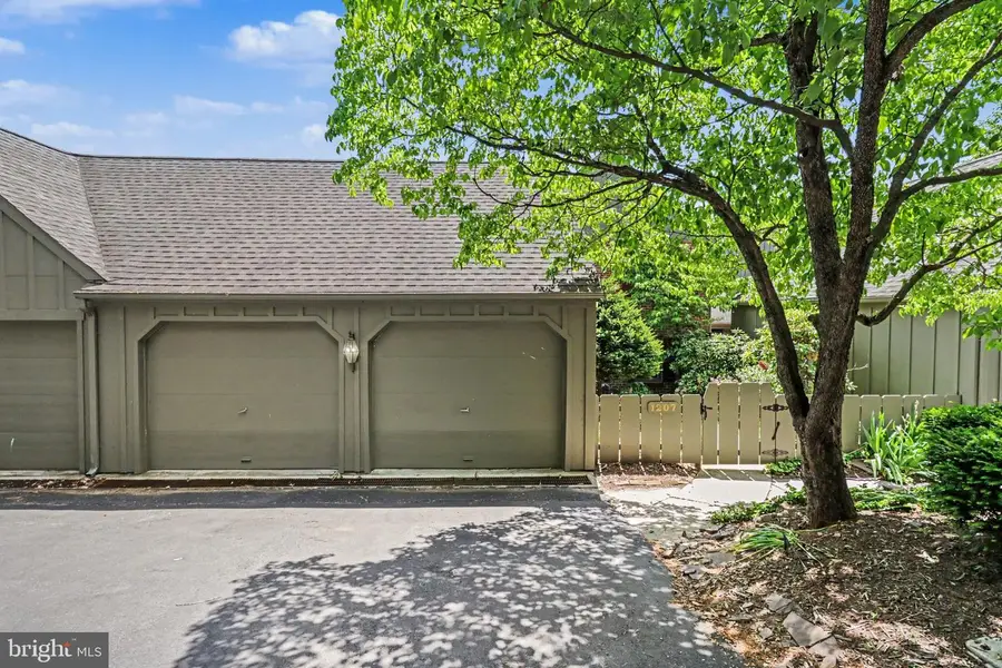 1207 Galway Ct, Hummelstown, PA 17036 - #2