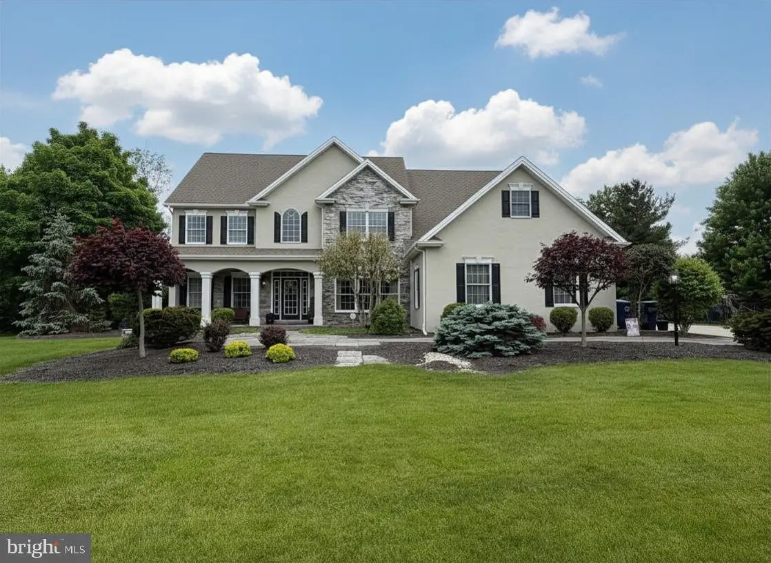 2312 Forest Ln, Harrisburg, PA 17112 - #1