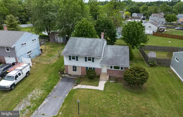 13 Judy Ln, HARRISBURG, PA 17112