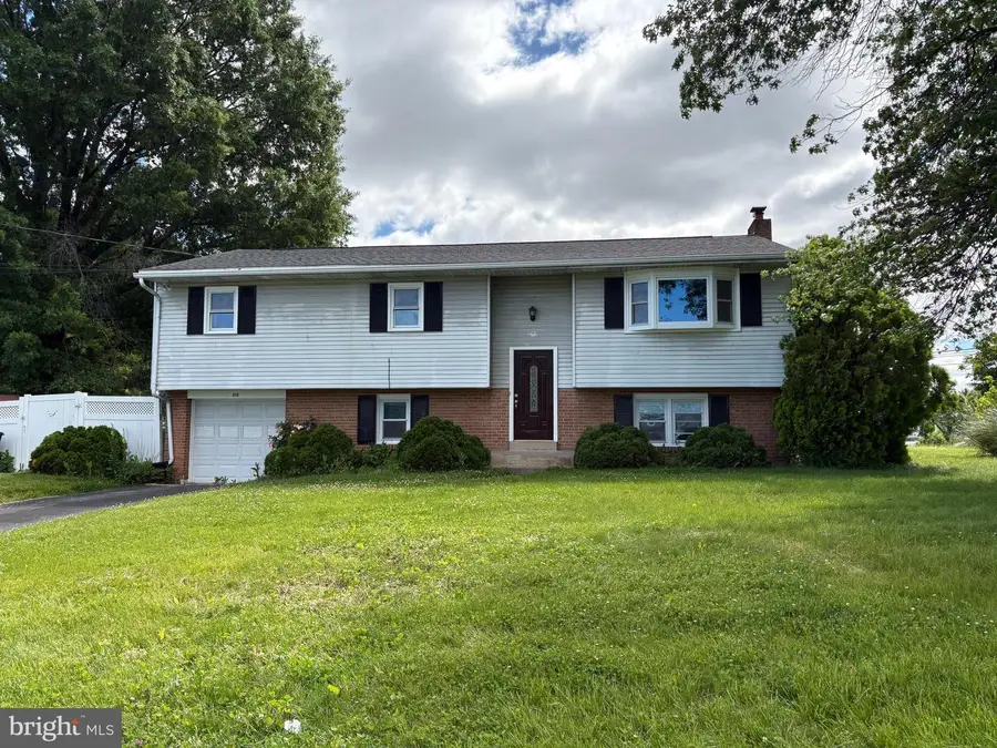 479 Sue Dr, Hummelstown, PA 17036 - #2