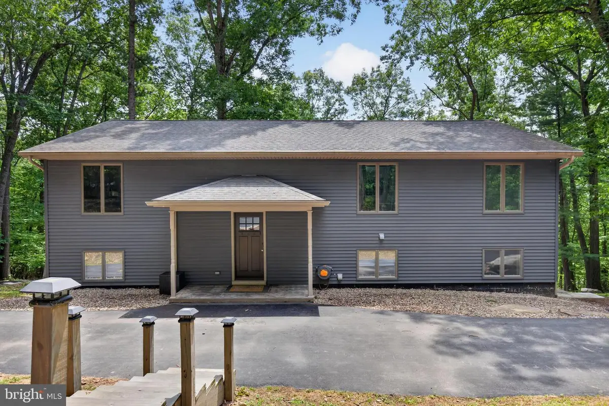 141 Huckleberry Ln, Harrisburg, PA 17112 - #1