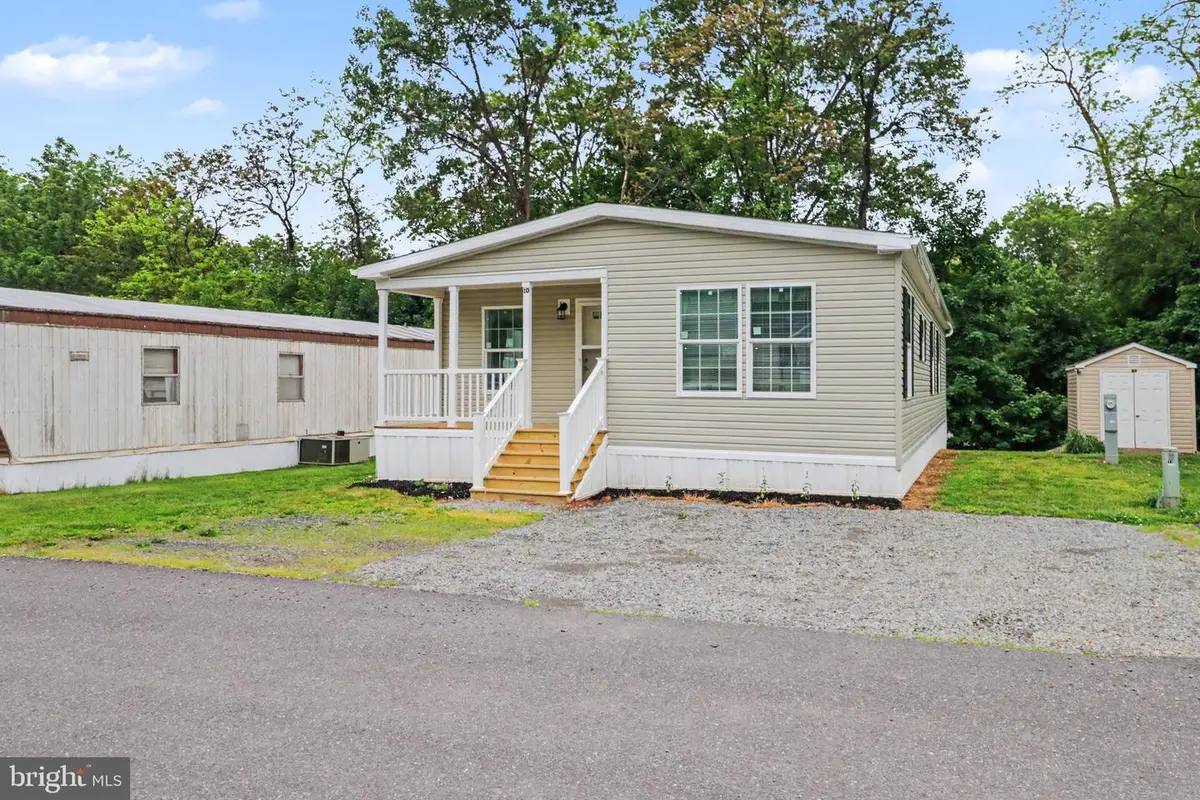 10 S Elmer Ave, Halifax, PA 17032 - #1