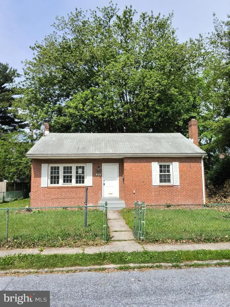 3912 Kingsley Dr, Harrisburg, PA 17110 - #1