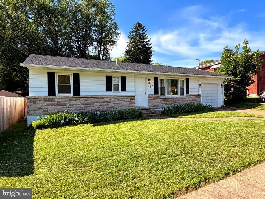 424 N Duke St, Hummelstown, PA 17036 - #2