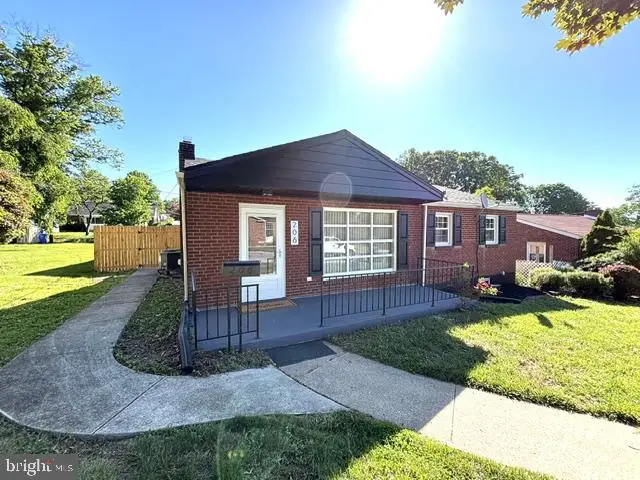 206 Park St, Harrisburg, PA 17109 - #1