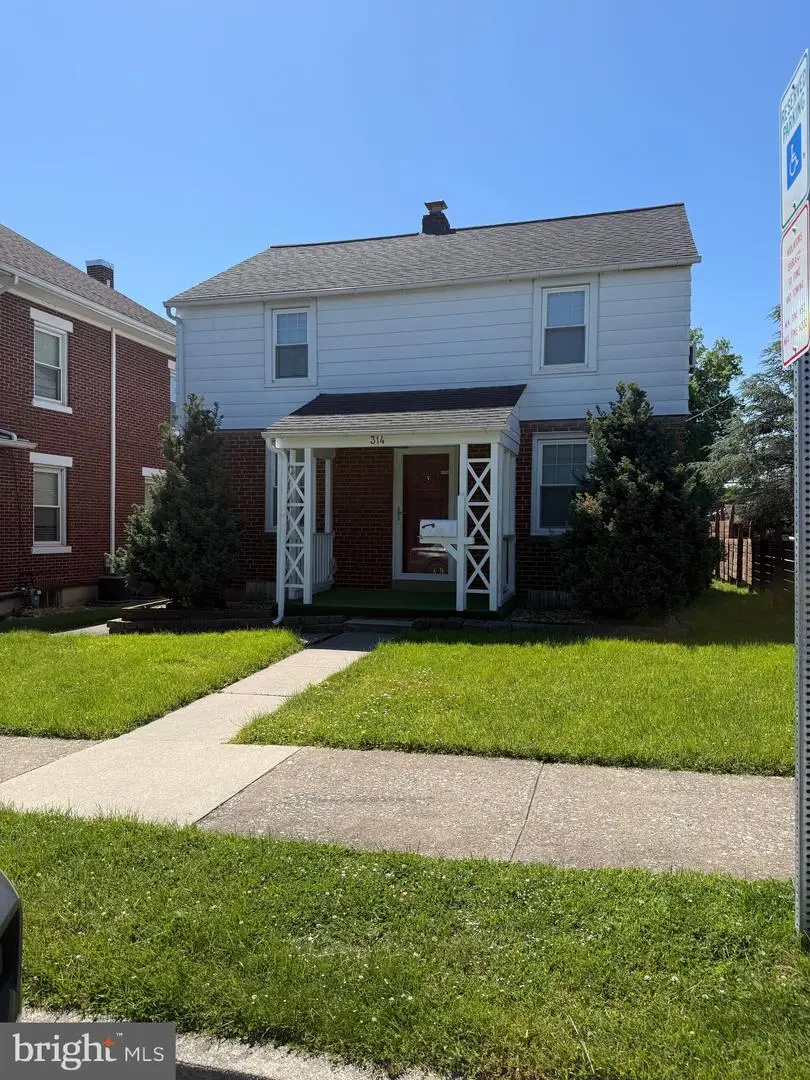 314 W Caracas Ave, Hershey, PA 17033 - #1