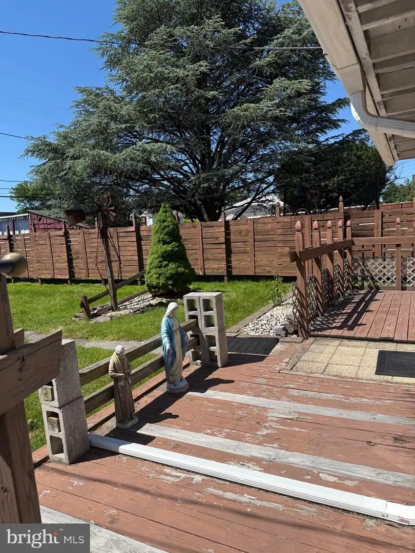 314 W Caracas Ave, Hershey, PA 17033 - #2