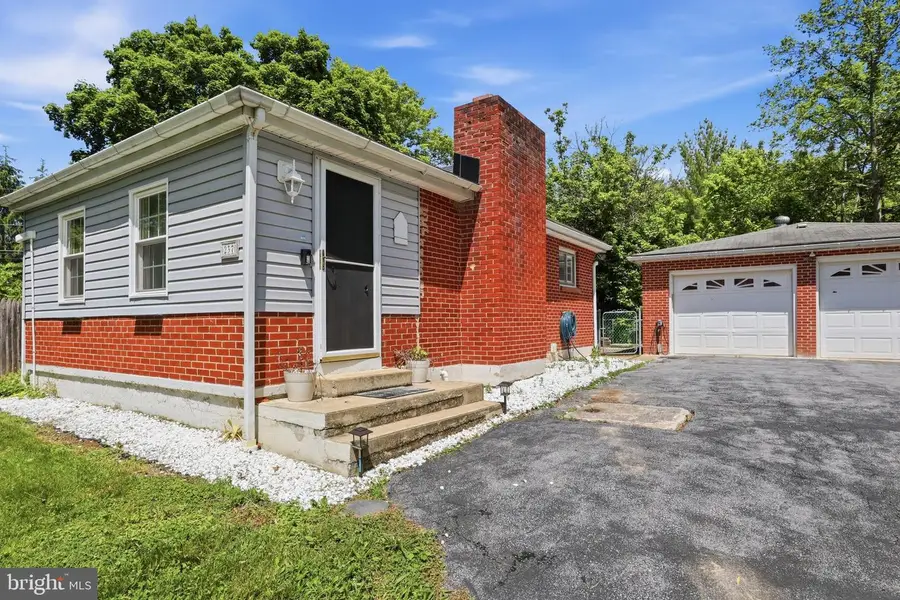 237 Piketown Rd, Harrisburg, PA 17112 - #2