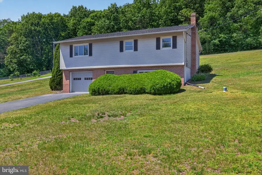 240 Harman Rd, Halifax, PA 17032 - #2