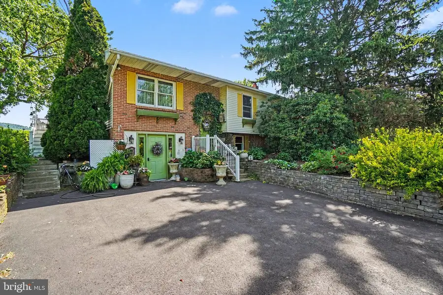 33 Williams St, Halifax, PA 17032 - #2