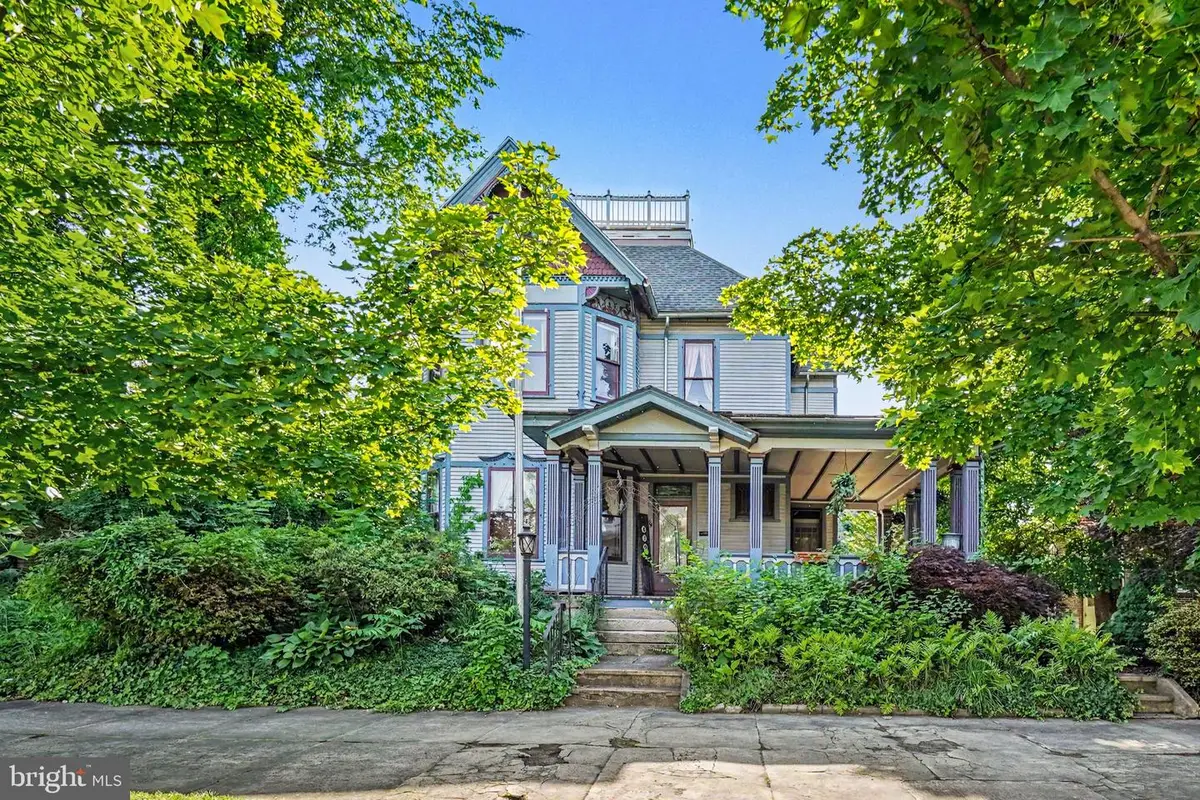 119 S Market St, Millersburg, PA 17061 - #1