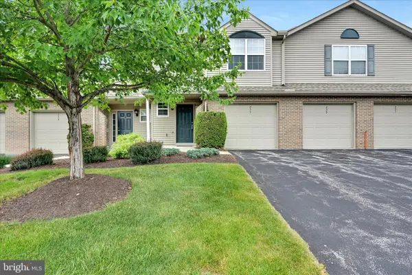 235 Thrush Dr, HUMMELSTOWN, PA 17036
