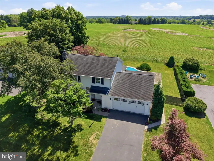 387 Yorktown Rd, Hershey, PA 17033 - #2