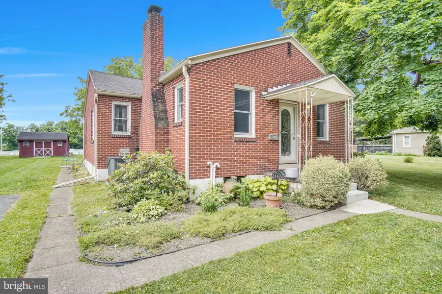 4401 York St, Harrisburg, PA 17111 - #2