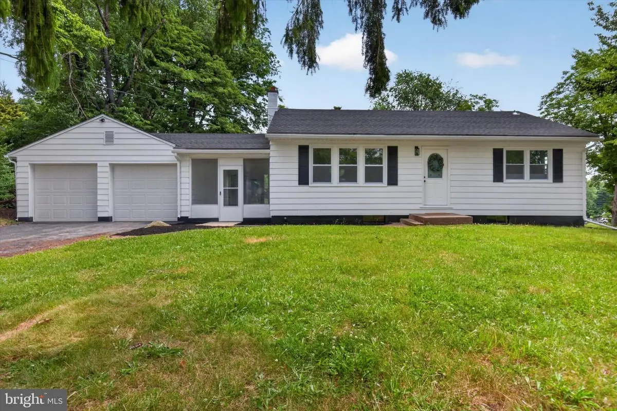 550 S 60th St, Harrisburg, PA 17111 - #1