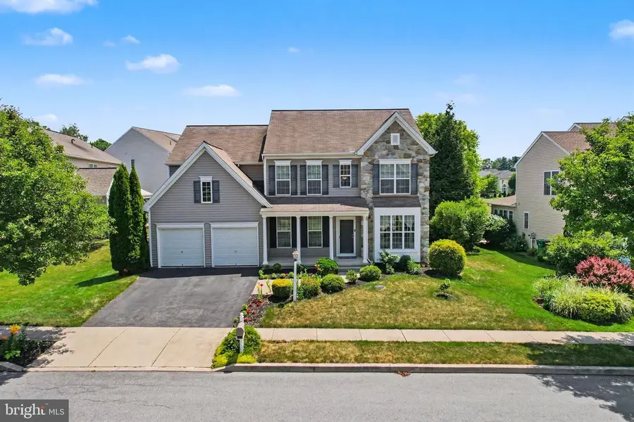 2281 Flintlock Dr, Hummelstown, PA 17036 - #3
