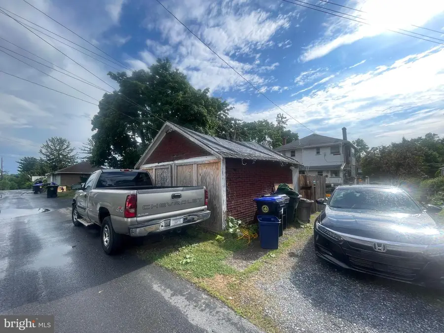 633 S 29th St, Harrisburg, PA 17111 - #2