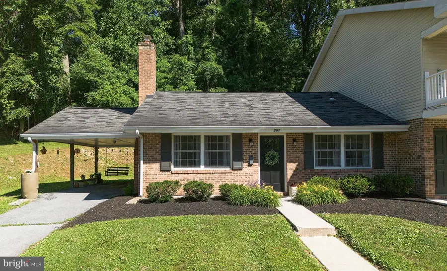 907 Rhue Haus Ln, Hummelstown, PA 17036 - #3