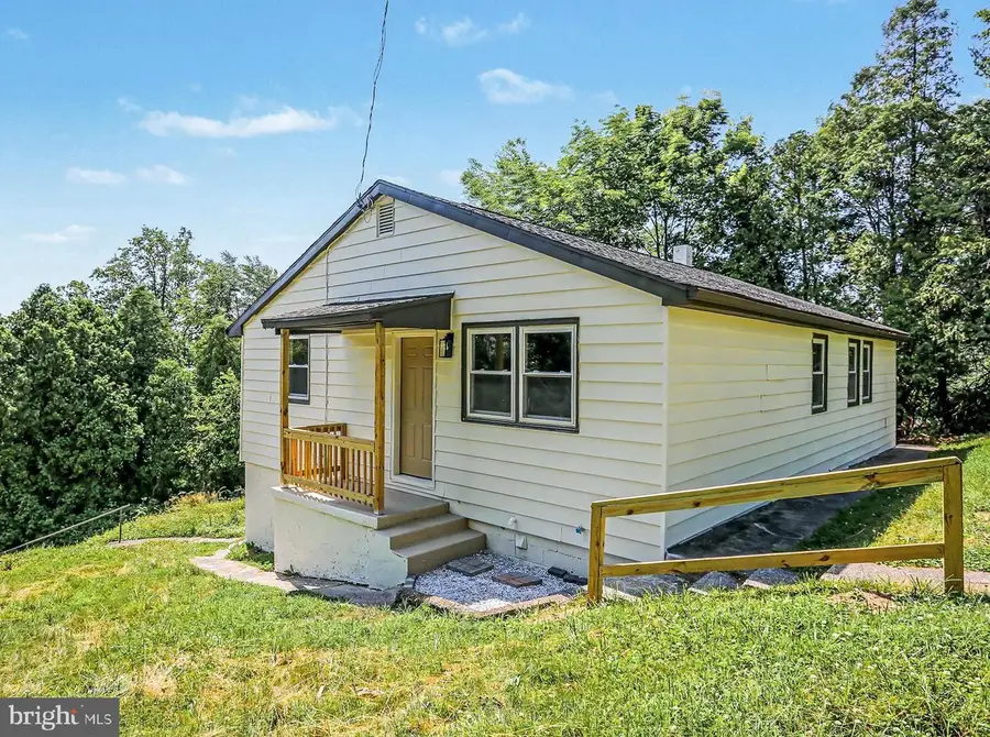 230 S 4th St, Steelton, PA 17113 - #2
