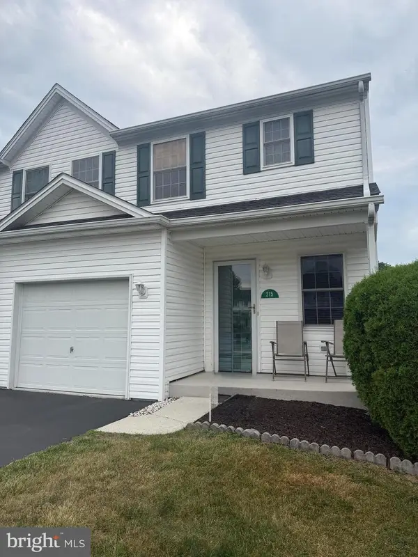 215 Meadow Ln, HARRISBURG, PA 17112