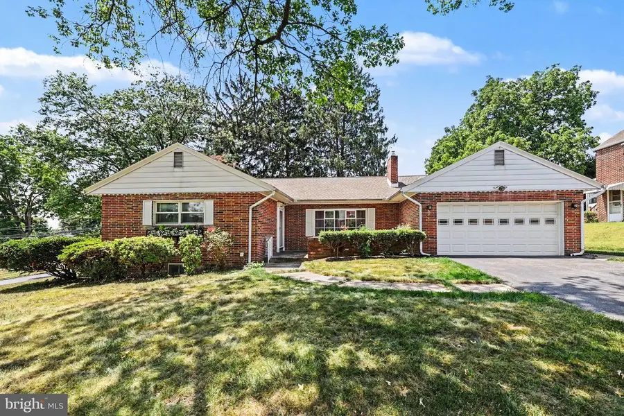 400 Rosewood Ln, Harrisburg, PA 17111 - #2