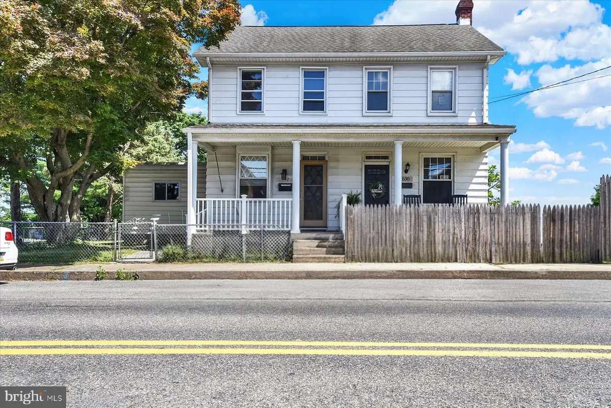 632 Highland St, Harrisburg, PA 17113 - #1
