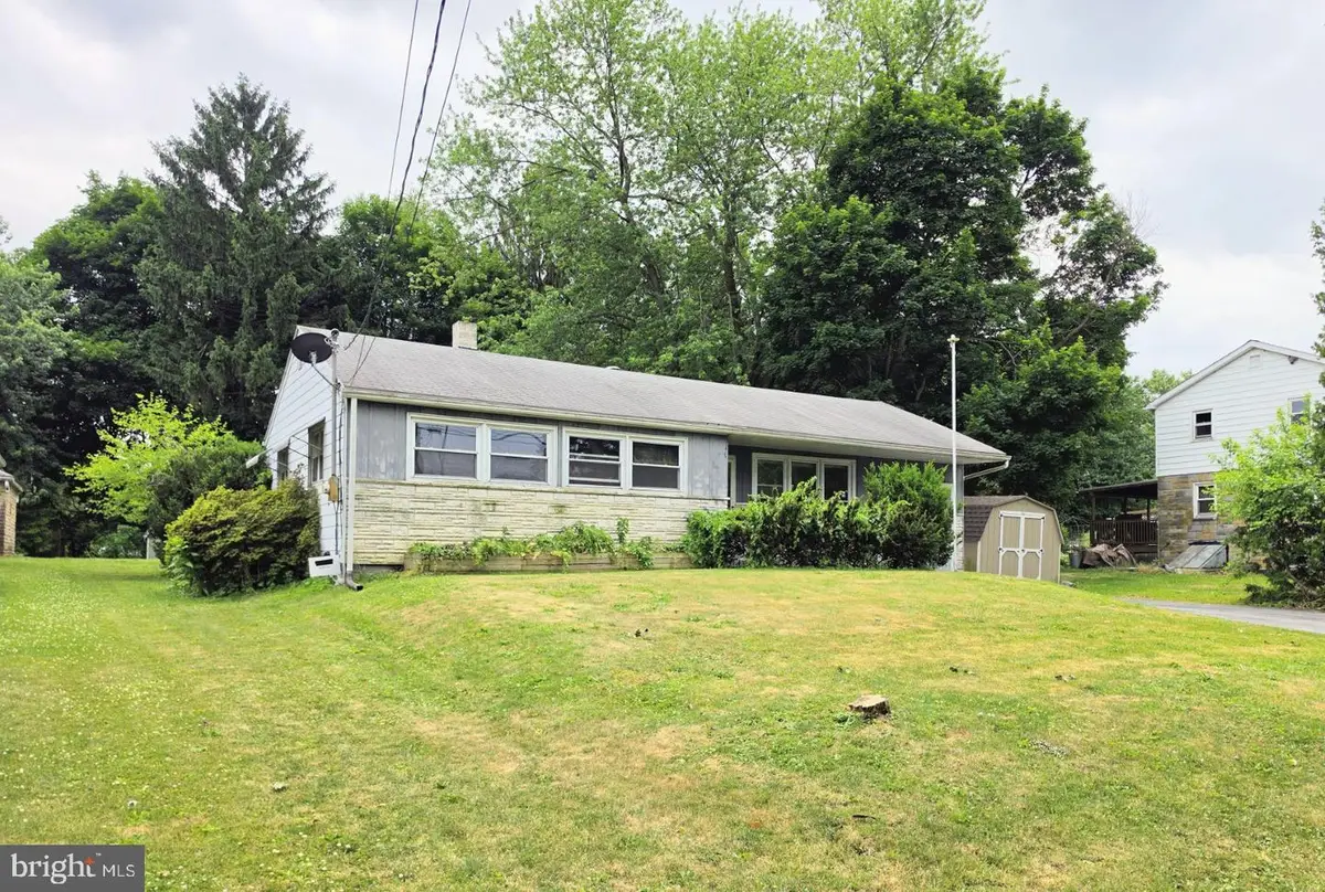 6309 Pine St, Harrisburg, PA 17112 - #1
