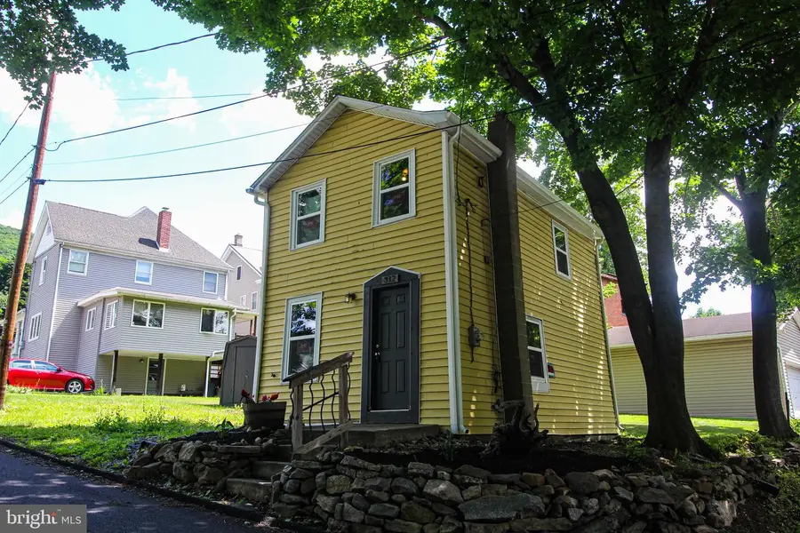 312 Plane St, Lykens, PA 17048 - #2