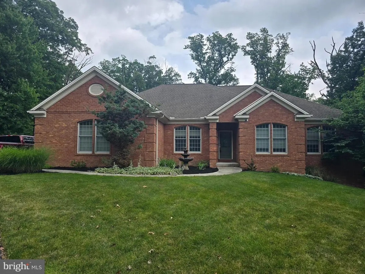 4805 Mountain Rise Dr, Harrisburg, PA 17110 - #1