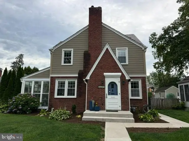 3497 N 4th St, Harrisburg, PA 17110 - #1