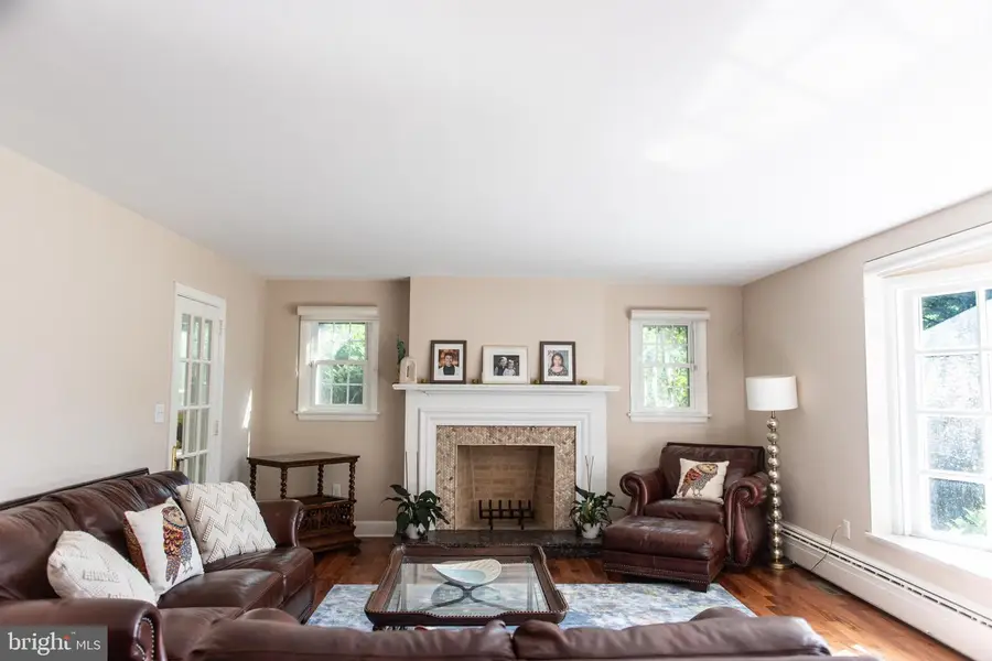 371 Elm Ave, Hershey, PA 17033 - #2