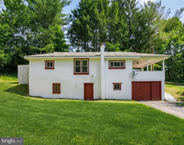4586 Back Road, HALIFAX, PA 17032