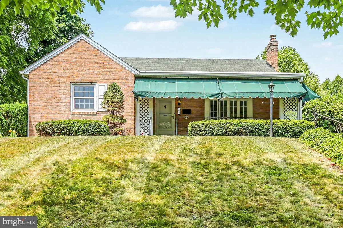 3630 Montour St, Harrisburg, PA 17111 - #1