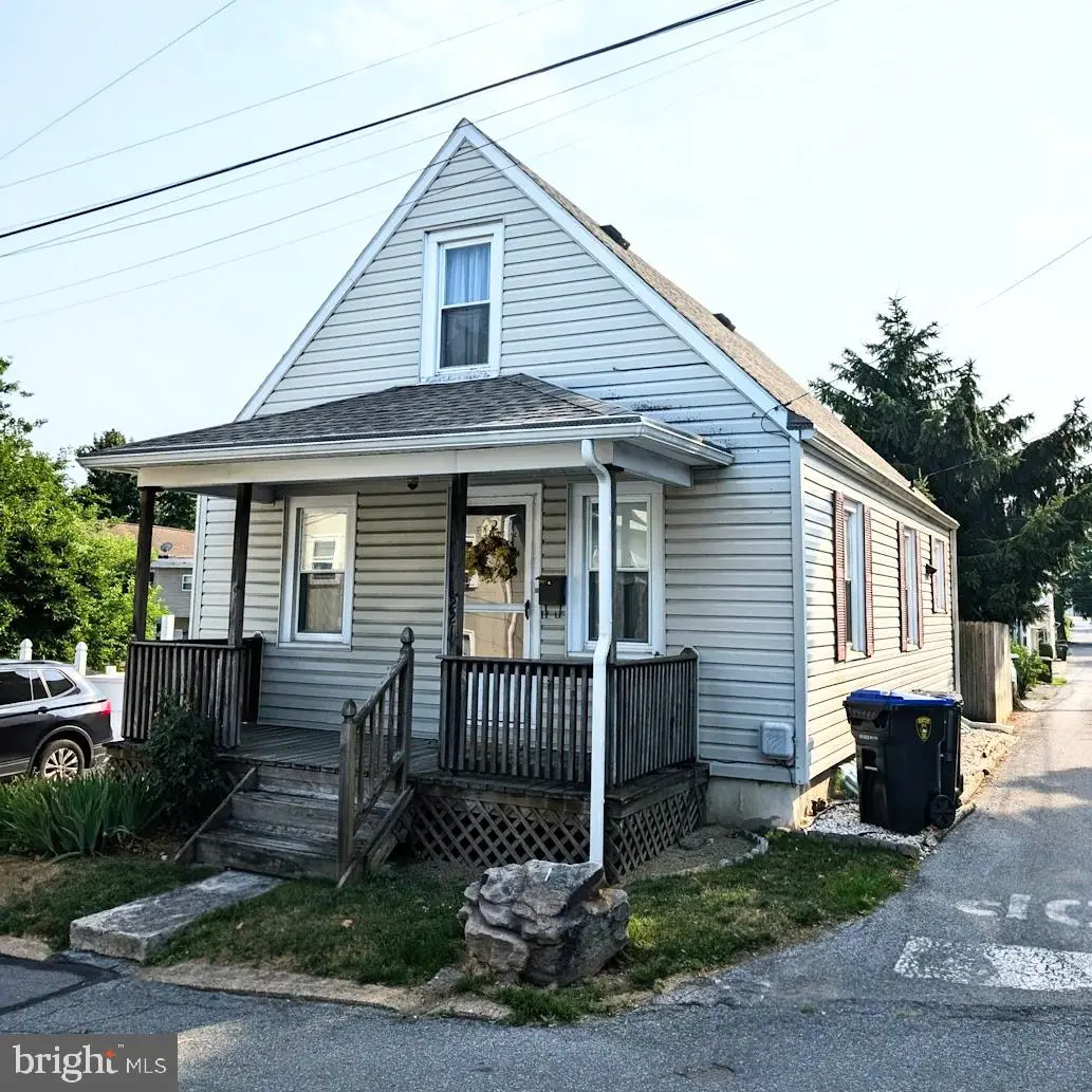 221 S 30th St, Harrisburg, PA 17103 - #1
