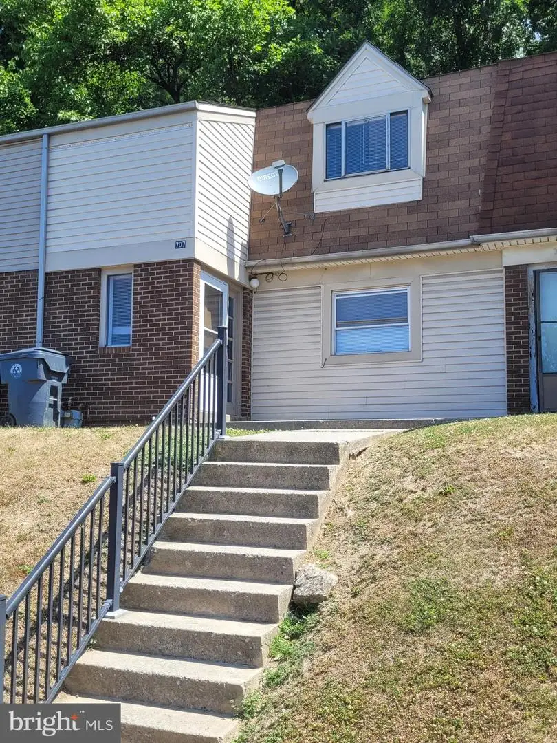 707 Saint Marys Dr, Steelton, PA 17113 - #1