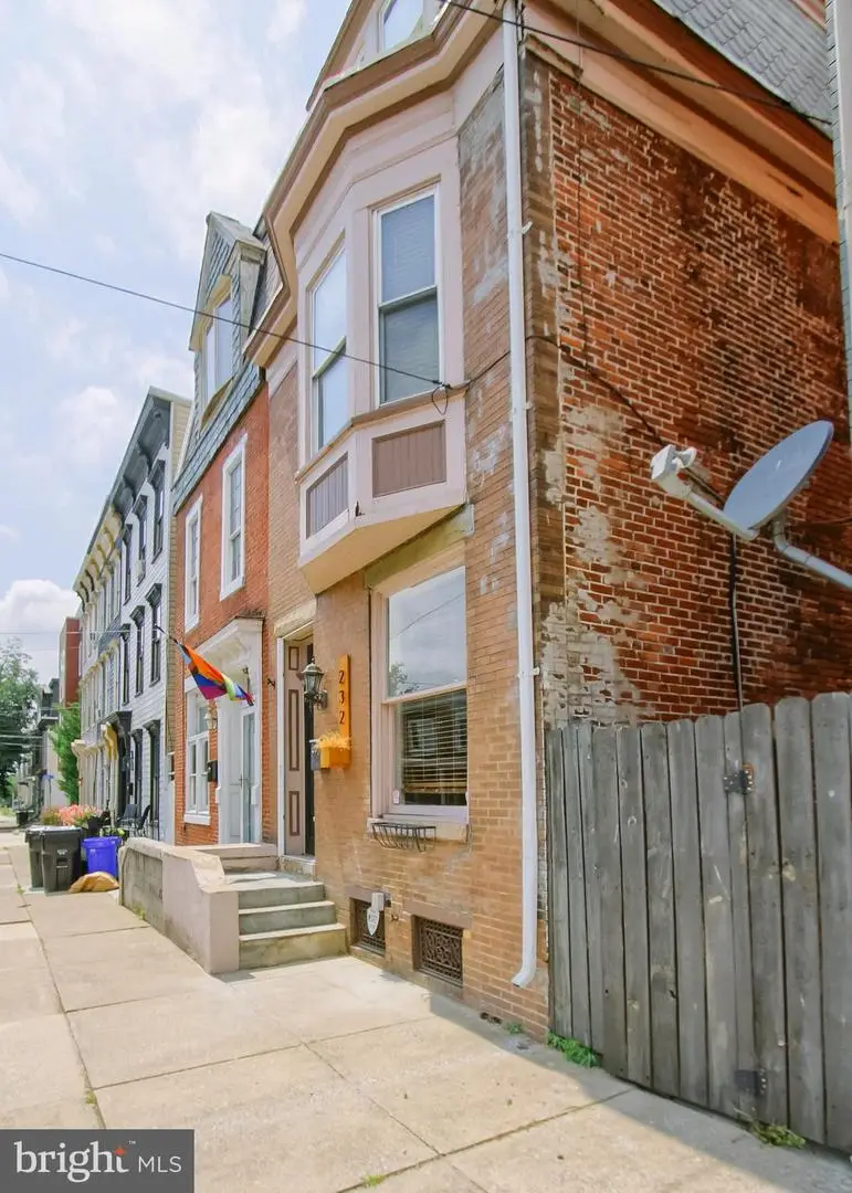 232 Peffer St, Harrisburg, PA 17102 - #3