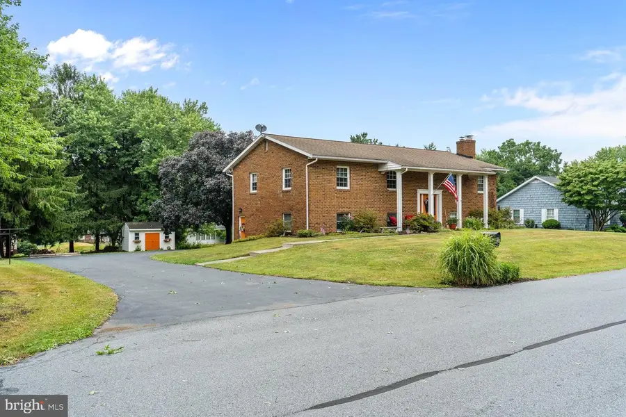 4462 Woodcrest Dr, Elizabethtown, PA 17022 - #3