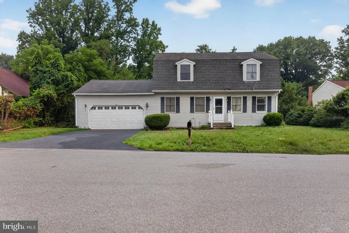 5570 Merivale Ct, Harrisburg, PA 17112 - #1