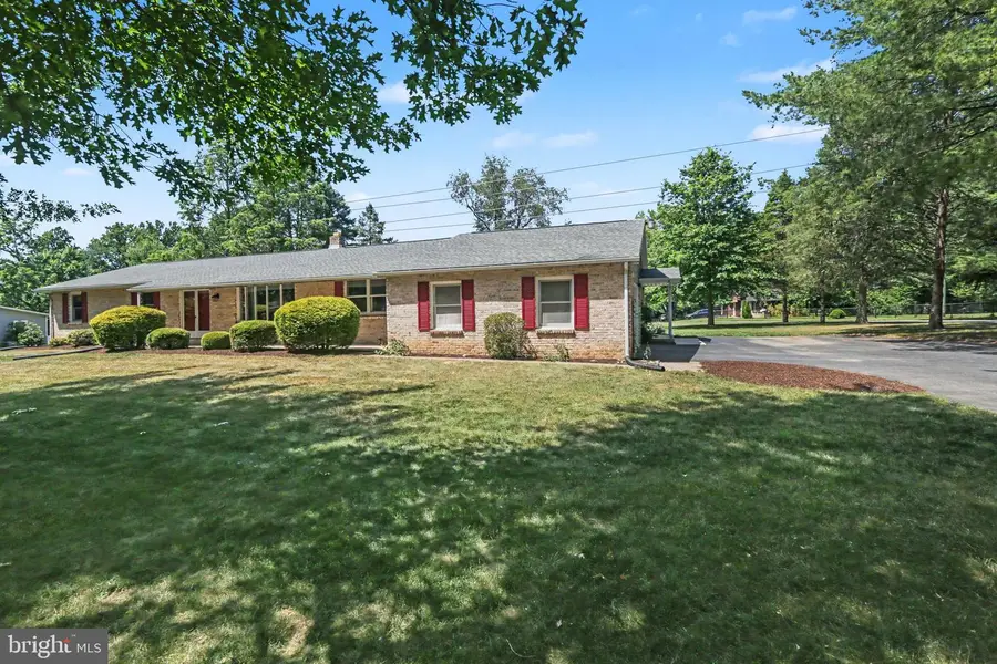 1308 Montfort Dr, Harrisburg, PA 17110 - #3