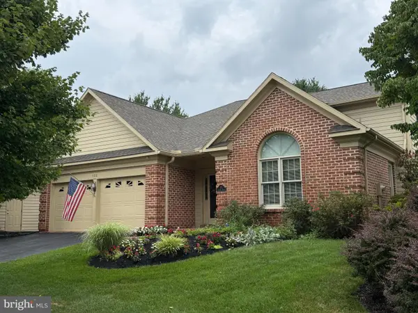 122 Almond Dr, HERSHEY, PA 17033
