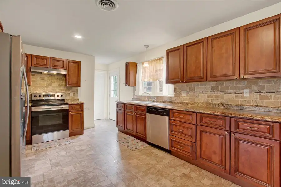 5919 Jacobs Ave, Harrisburg, PA 17112 - #3