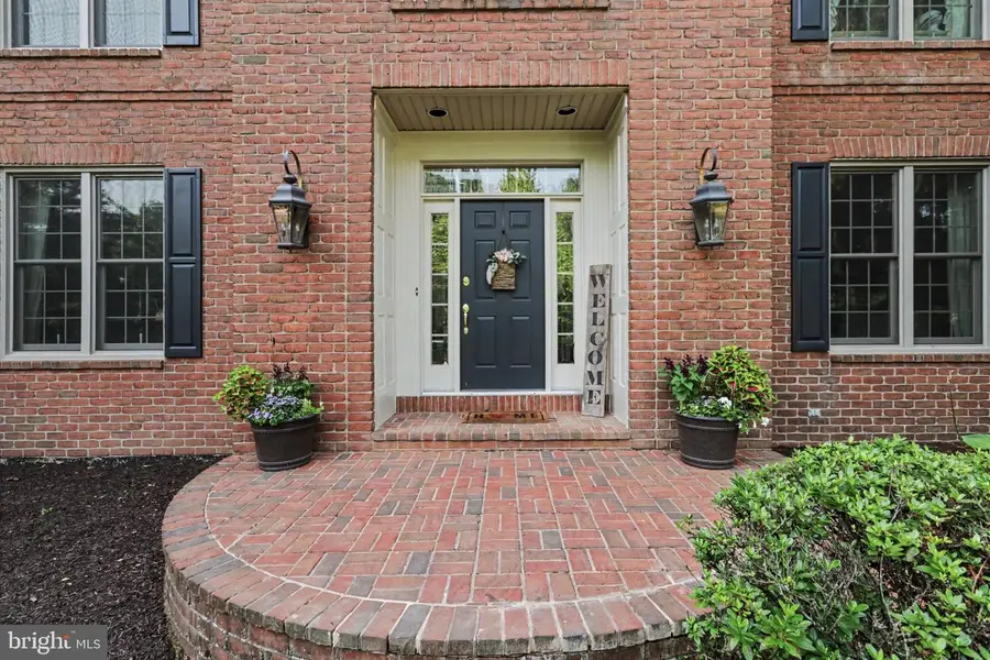 20 White Pine Dr, Hershey, PA 17033 - #3