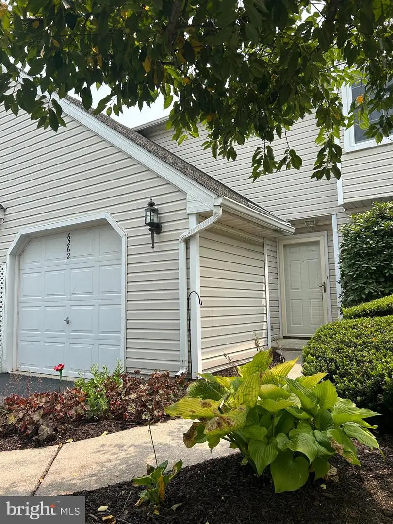 6262 Spring Knoll Dr, Harrisburg, PA 17111 - #2