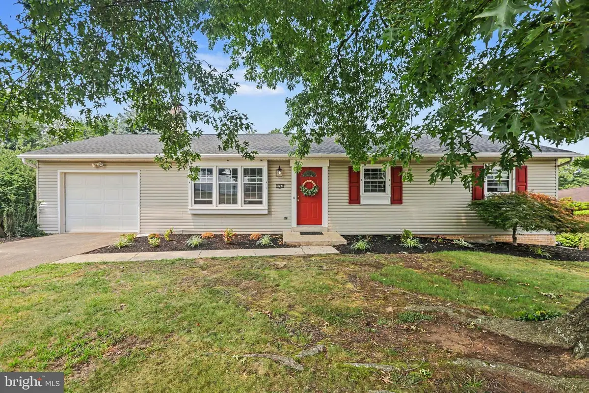 7240 Audubon Dr, Harrisburg, PA 17111 - #1
