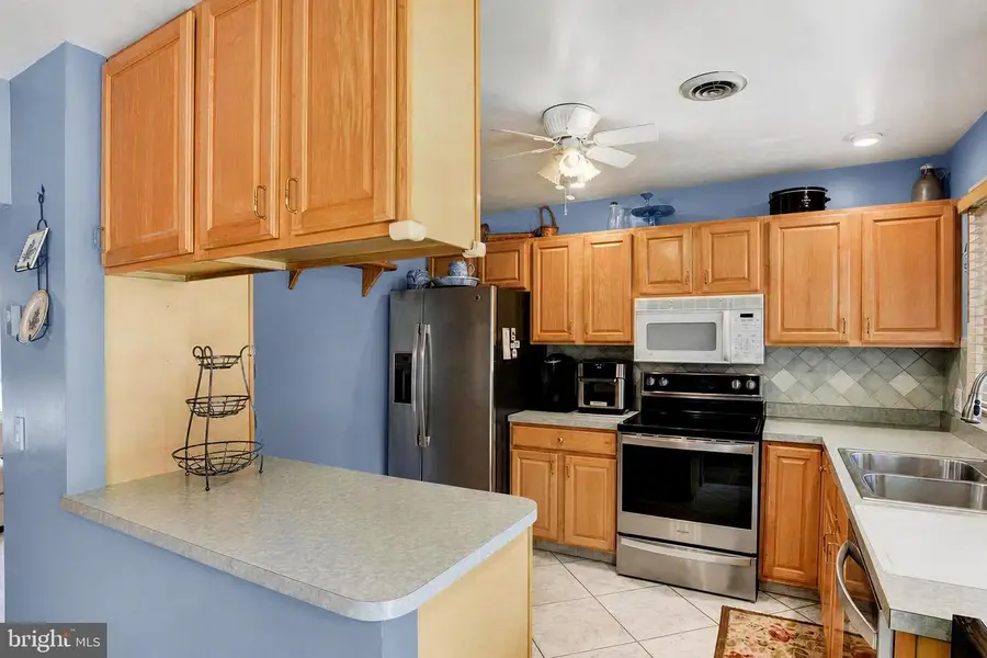 5611 Lancaster St, Harrisburg, PA 17111 - #3